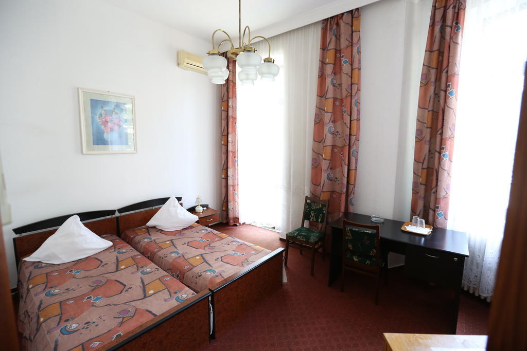 Banat Hotel Bucarest Habitación foto